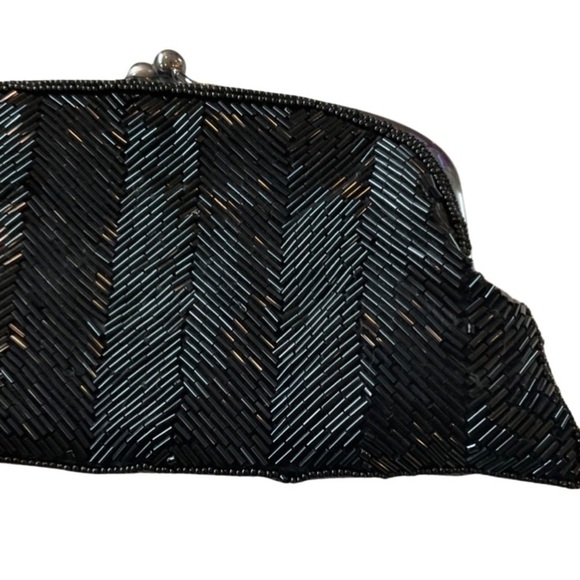 The limited beaded evening bag… so cool for a holiday party! - Picture 3 of 7